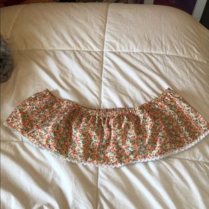 A very nice strapless bathing suit top